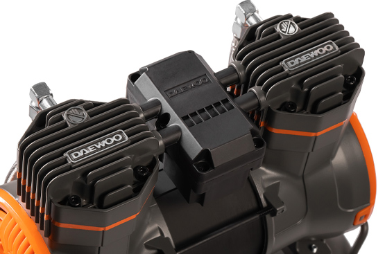 Конструкция компрессора исключает потребность в замене масла, что значительно упрощает техническое обслуживание и сводит к минимуму затраты на эксплуатацию оборудования.